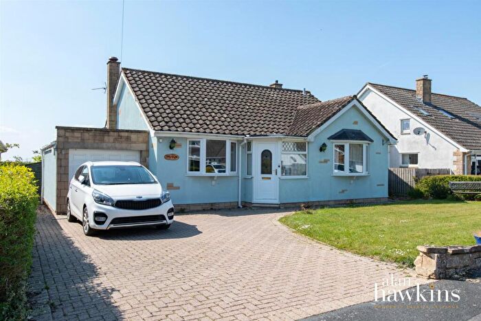 3 Bedroom Detached Bungalow For Sale In Callows Cross, Brinkworth, SN15