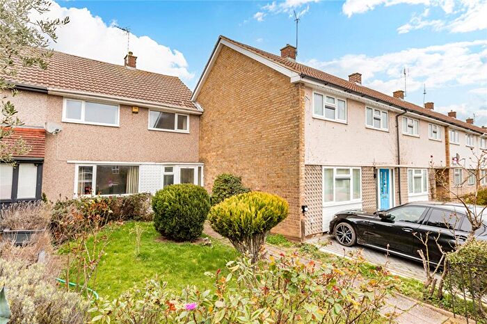 3 Bedroom Terraced House For Sale In Long Riding, Basildon, Essex, SS14
