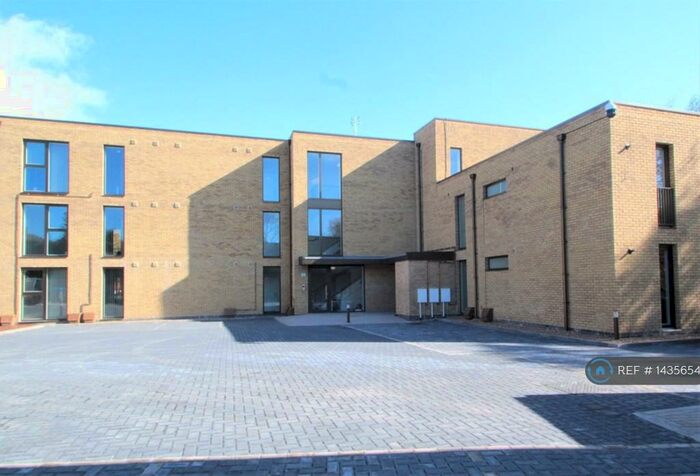 1 Bedroom Flat To Rent In Laurel Lane, Halesowen, B63