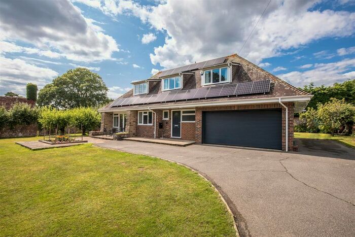 3 Bedroom Detached House For Sale In Mill Lane, Hellingly, Hailsham, BN27