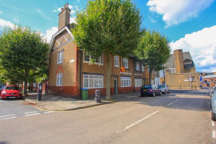 4 Bedroom Terraced House To Rent In Hoskins Street, London, SE10