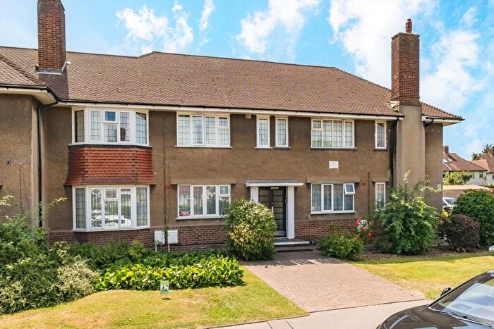 2 Bedroom Flat To Rent In Warwick Road, Thornton Heath, CR7