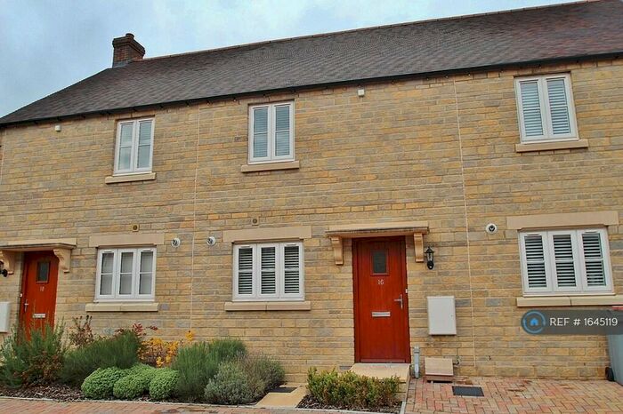 2 Bedroom Terraced House To Rent In Carriage Crescent, Witney, OX28