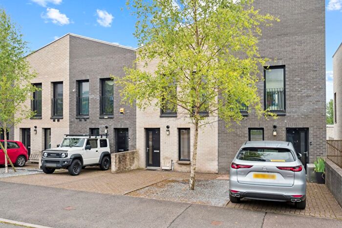 2 Bedroom Terraced House To Rent In Whitelaw Street, Maryhill, Glasgow, G20