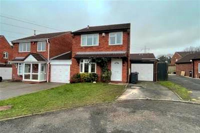 3 Bedroom House To Rent In Halesowen, West Midlands, B62