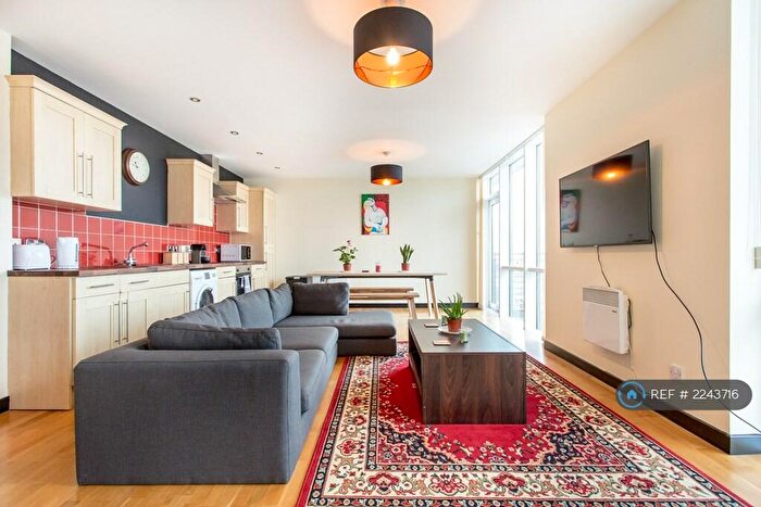 2 Bedroom Flat To Rent In Renfield Street, Glasgow, G2