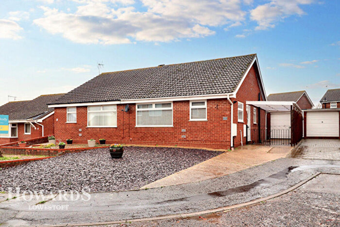 2 Bedroom Semi-Detached Bungalow For Sale In Brook Close, Lowestoft, NR33