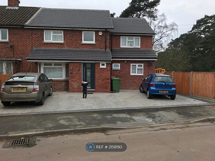 3 Bedroom End Of Terrace House To Rent In Birch Close, Camberley, GU15