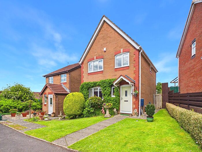 3 Bedroom Detached House For Sale In Ael-Y-Coed, Barry, CF62