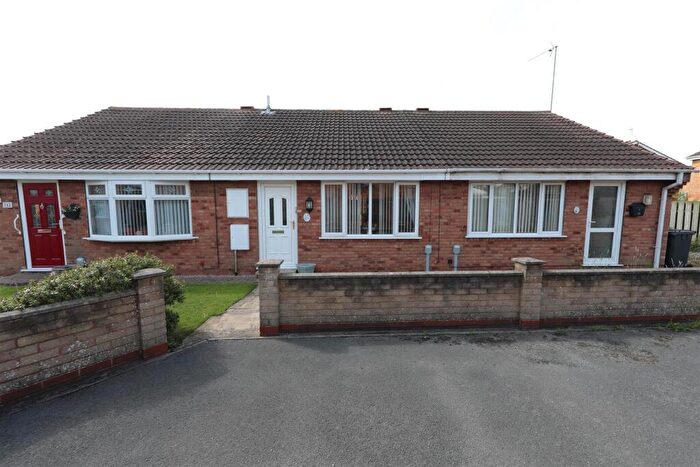 1 Bedroom Bungalow For Sale In The Queensway, Hull, HU6