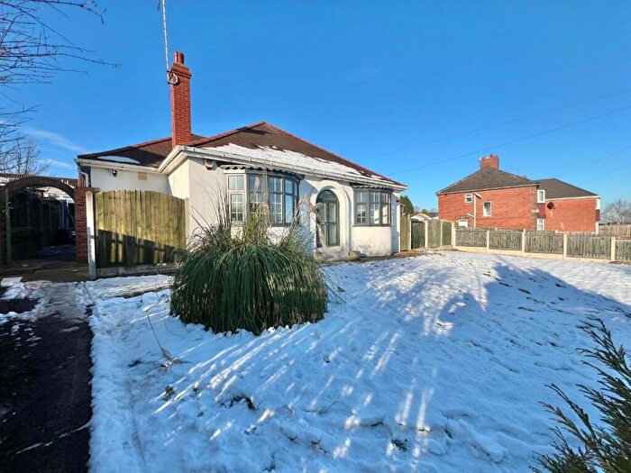3 Bedroom Detached Bungalow To Rent In Hunningley Close, Barnsley, S70