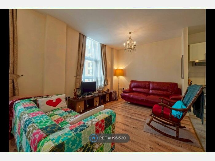 1 Bedroom Flat To Rent In Bromyard House, London, W3