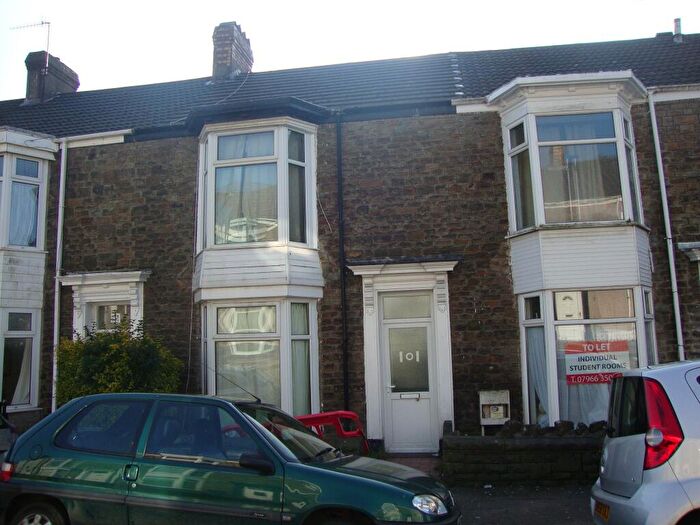 5 Bedroom House To Rent In Rhondda Street, Mount Pleasant, Swansea, SA1