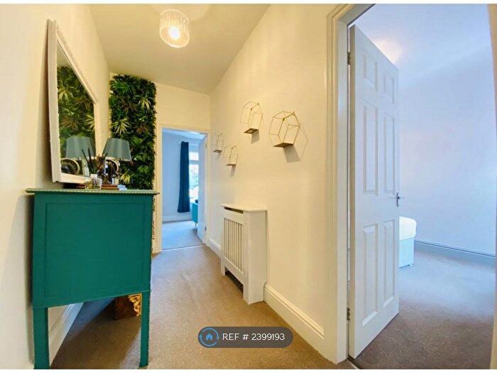 1 Bedroom Flat To Rent In Stockport Road, Marple, Stockport, SK6