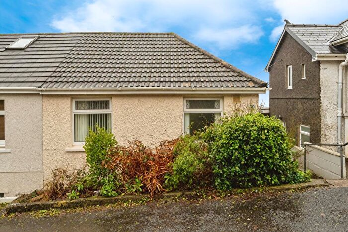 2 Bedroom Semi-Detached House For Sale In Goppa Road, Swansea, West Glamorgan, SA4