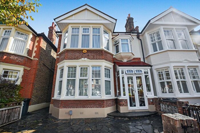 4 Bedroom Property For Sale In Belgrave Road, Wanstead, E11
