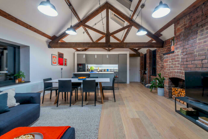 3 Bedroom Apartment To Rent In Milton Street, Sheffield, S3