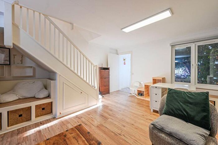 3 Bedroom House For Sale In Evelyn Denington Road, Beckton, London, E6