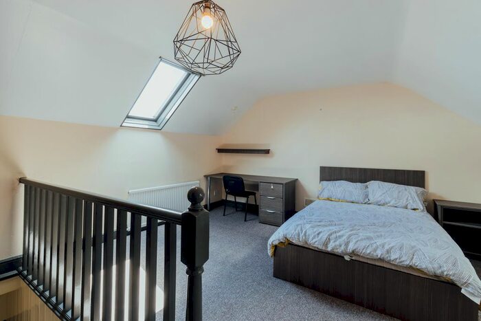 6 Bedroom Flat To Rent In Royland Road, Loughborough LE11