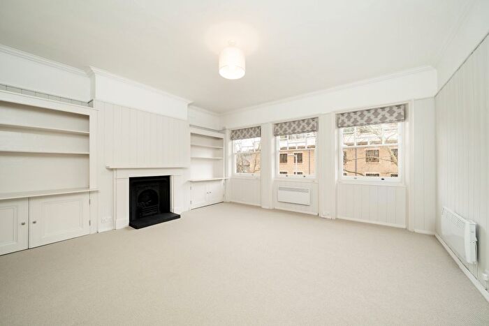 3 Bedroom Flat To Rent In Kings Road, London, SW3