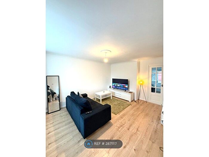 2 Bedroom Semi-Detached House To Rent In Alliance Place, Sunderland, SR4