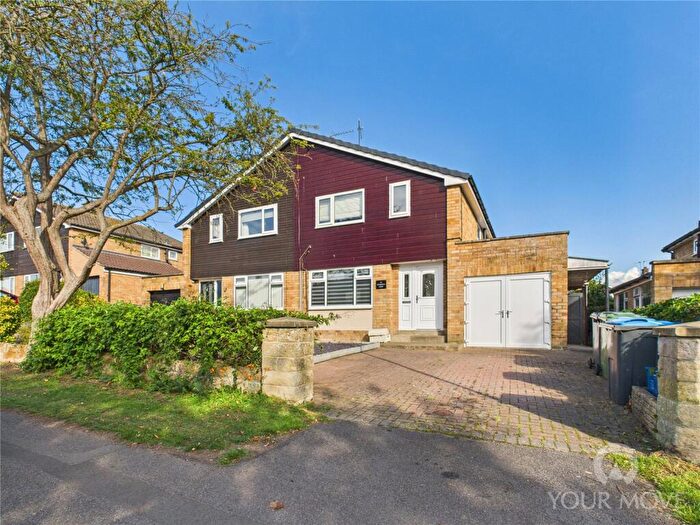 3 Bedroom Semi-Detached House To Rent In Pennine View, Northallerton, North Yorkshire, DL7
