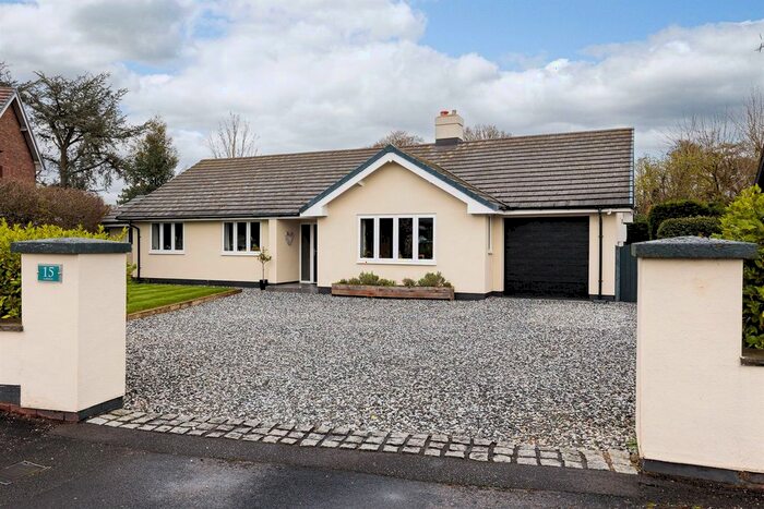 3 Bedroom Detached Bungalow For Sale In Manor Park, Great Barrow, Chester, CH3