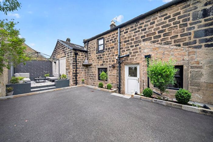 3 Bedroom Semi Detached House For Sale In Micklefield Road, Rawdon, Leeds, West Yorkshire, LS19
