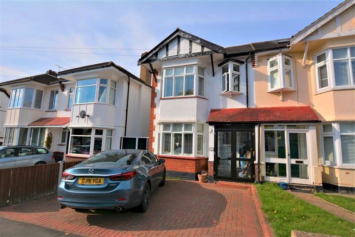 3 Bedroom Semi-Detached House To Rent In Ennismore Gardens, Southend-On-Sea, SS2