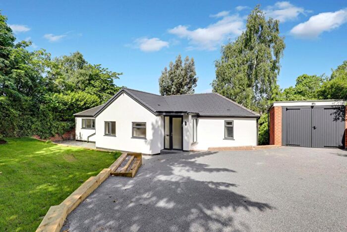 3 Bedroom Detached Bungalow For Sale In Carlton Road, Nottingham, NG3