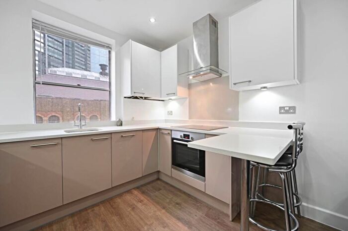 2 Bedroom Apartment To Rent In Artillery Lane, Spitalfields, London, E1