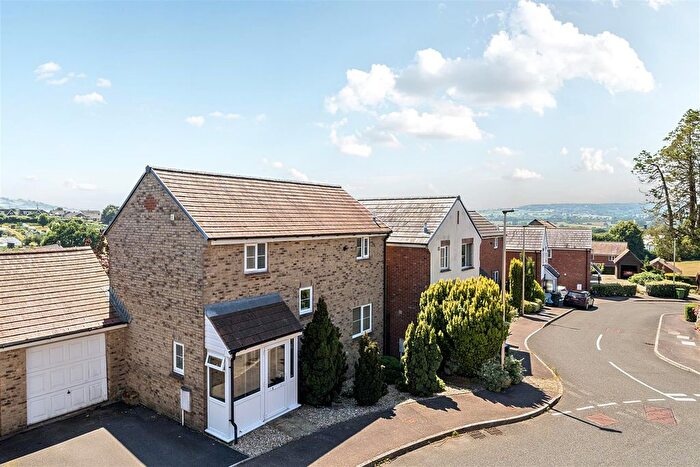 3 Bedroom Property For Sale In Weller Road, Axminster, EX13