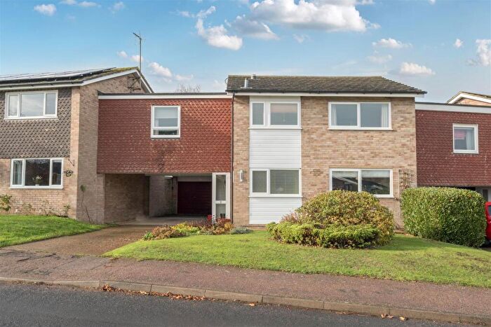 4 Bedroom Link Detached House For Sale In Marriotts Close, Felmersham, MK43