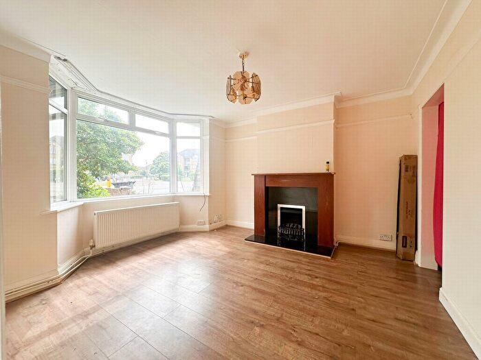 3 Bedroom Terraced House To Rent In Montagu Road, Edmonton, N9