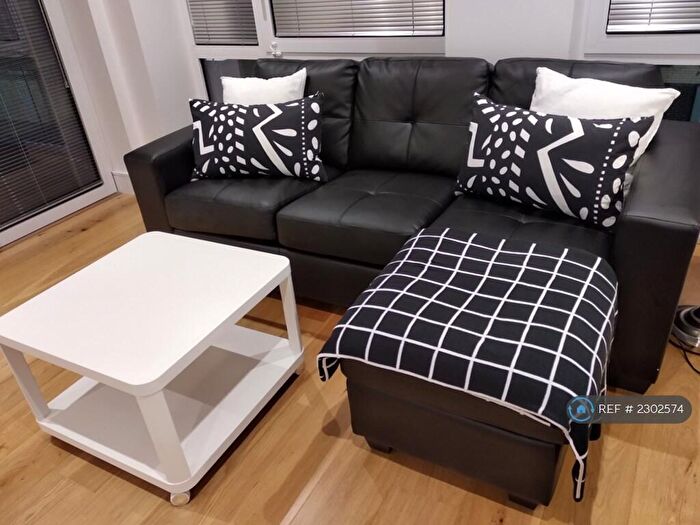 1 Bedroom Flat To Rent In Grove Place, London, SE9