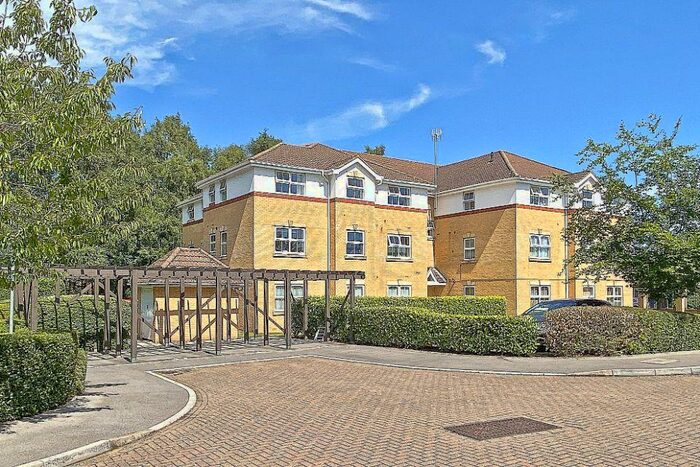 2 Bedroom Apartment To Rent In Balmoral House, Ash Vale, GU12