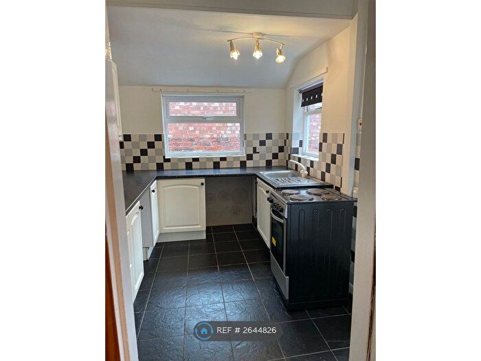 2 Bedroom Terraced House To Rent In Castle Terrace Road, Sleaford, NG34