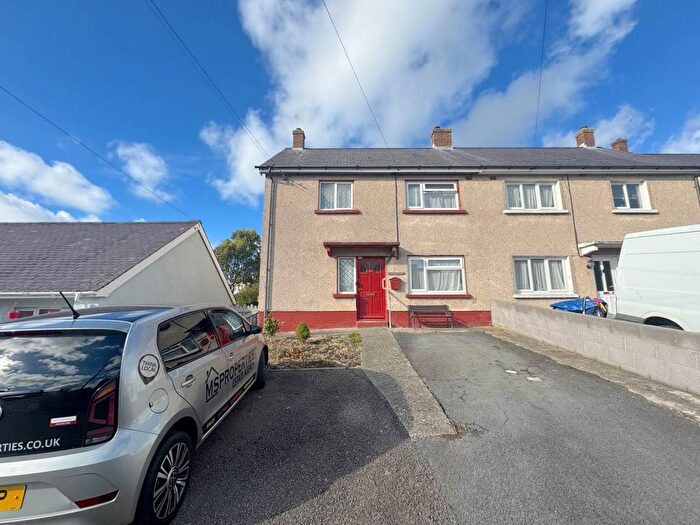 3 Bedroom Property For Sale In Cylch Peris, Llanon, Ceredigion, SY23