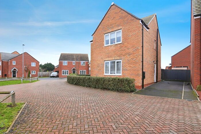 3 Bedroom Detached House For Sale In The Stables, Farcet, Peterborough, PE7