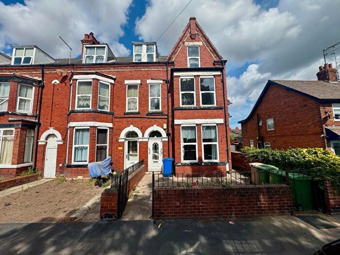 6 Bedroom End Terrace House For Sale In Bed End-Terraced House, Horsforth Avenue, Bridlington, YO15