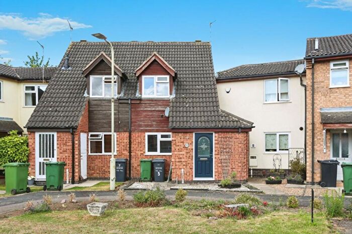 2 Bedroom Town House For Sale In The Pastures, Syston, Leicester, LE7