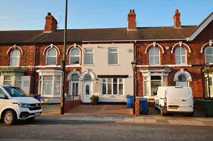 7 Bedroom Terraced House For Sale In Clee Road, Cleethorpes, DN35