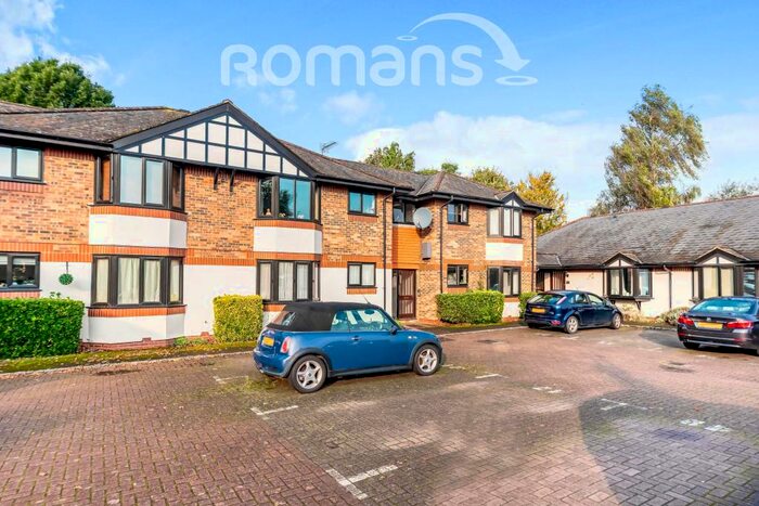 2 Bedroom Flat To Rent In Waterside Court Fleet, GU51