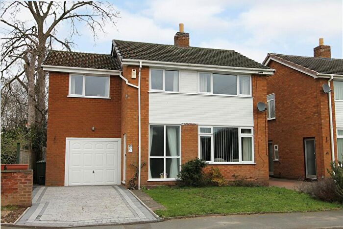 4 Bedroom Semi Detached House For Sale In The Deansway, Kidderminster, DY10