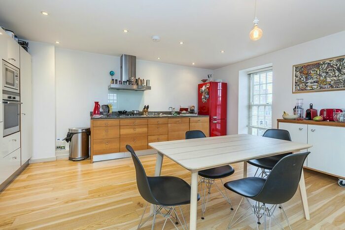 2 Bedroom Flat To Rent In Main Mill, Greenwich, SE10