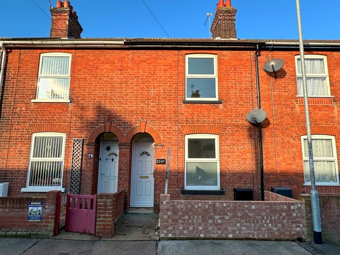 3 Bedroom Terraced House To Rent In Worthing Road, Lowestoft, NR32