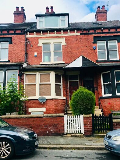 4 Bedroom Terraced House For Sale In Methley Mount, Chapel Allerton, Leeds, LS7