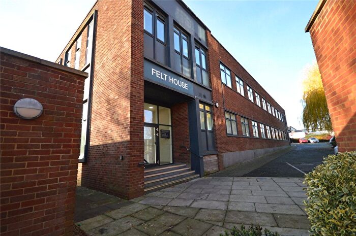 1 Bedroom Flat For Sale In Laporte Way, Luton, Bedfordshire, LU4