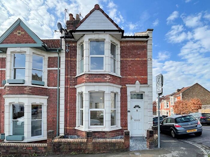 2 Bedroom End Of Terrace House To Rent In Kensal Road, Bedminster, Bristol, BS3
