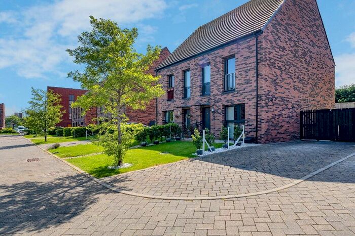 3 Bedroom Semi-Detached House To Rent In Grieve Crescent, Edinburgh, EH4